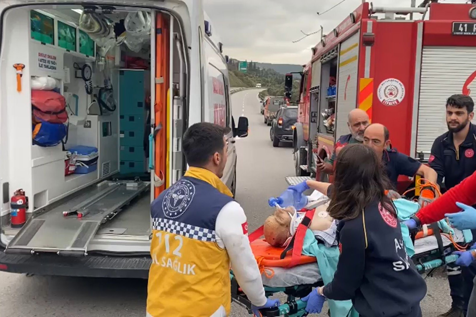 Raylarda yürürken yüksek hızlı trenin çarpması sonucu hayatını kaybetti