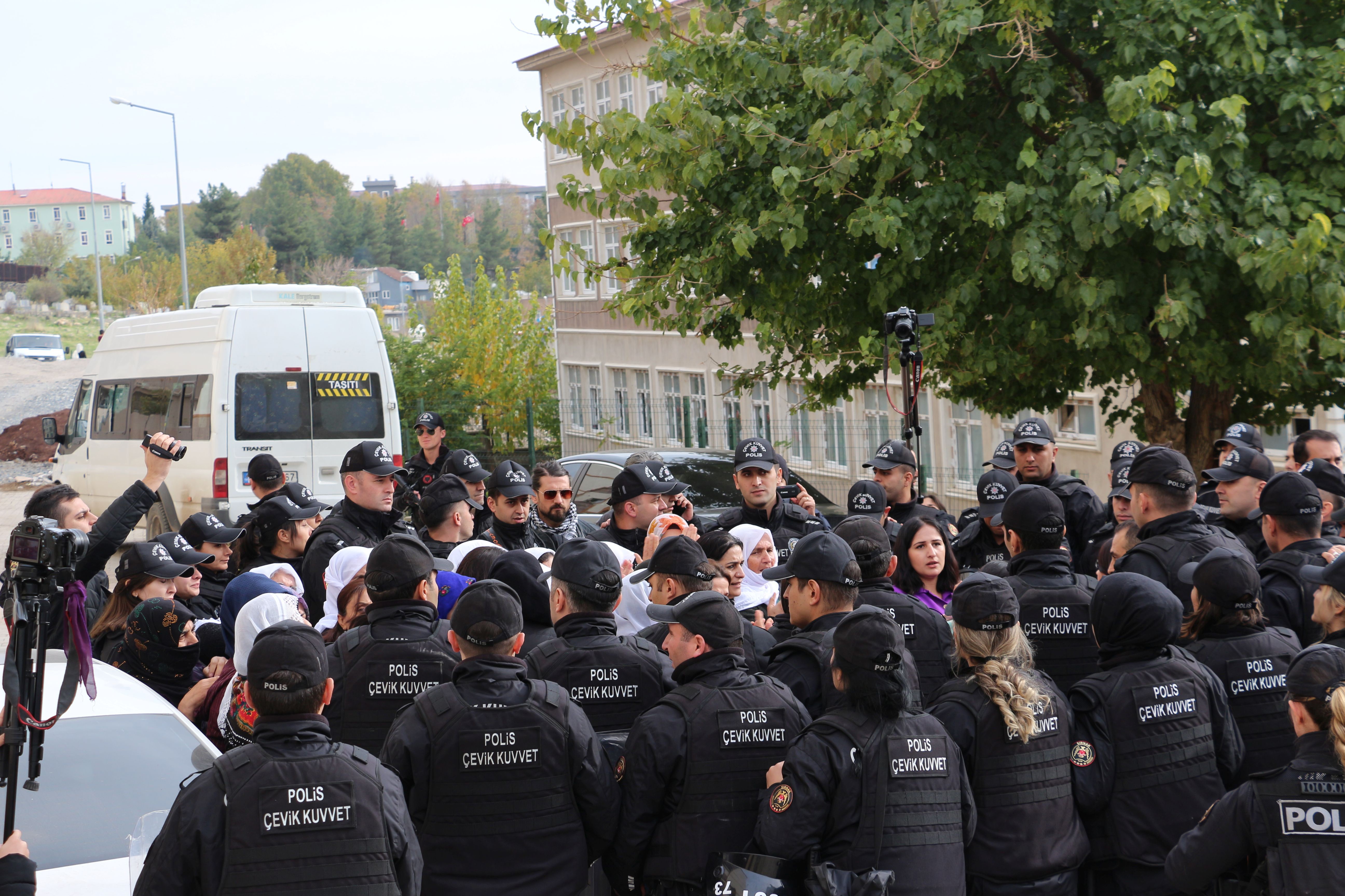 Şırnak'ta 25 Kasım eylemine polis müdahalesi