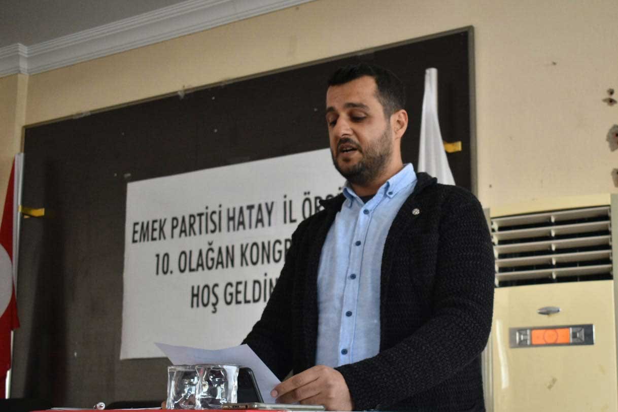 Tugay Demir, EMEP Hatay İl Örgütü 10. Kongresinde konuşurken