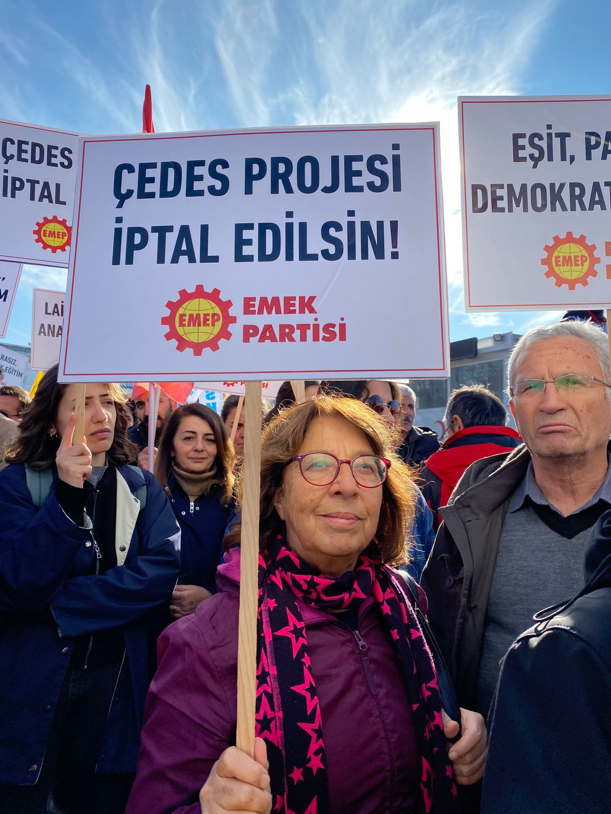 Kadıköy'de Alevi örgütlerinin mitingi