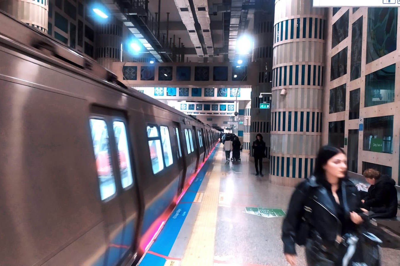 15 Temmuz'da metro, Marmaray ve İZBAN ile ulaşım ücretsiz olacak