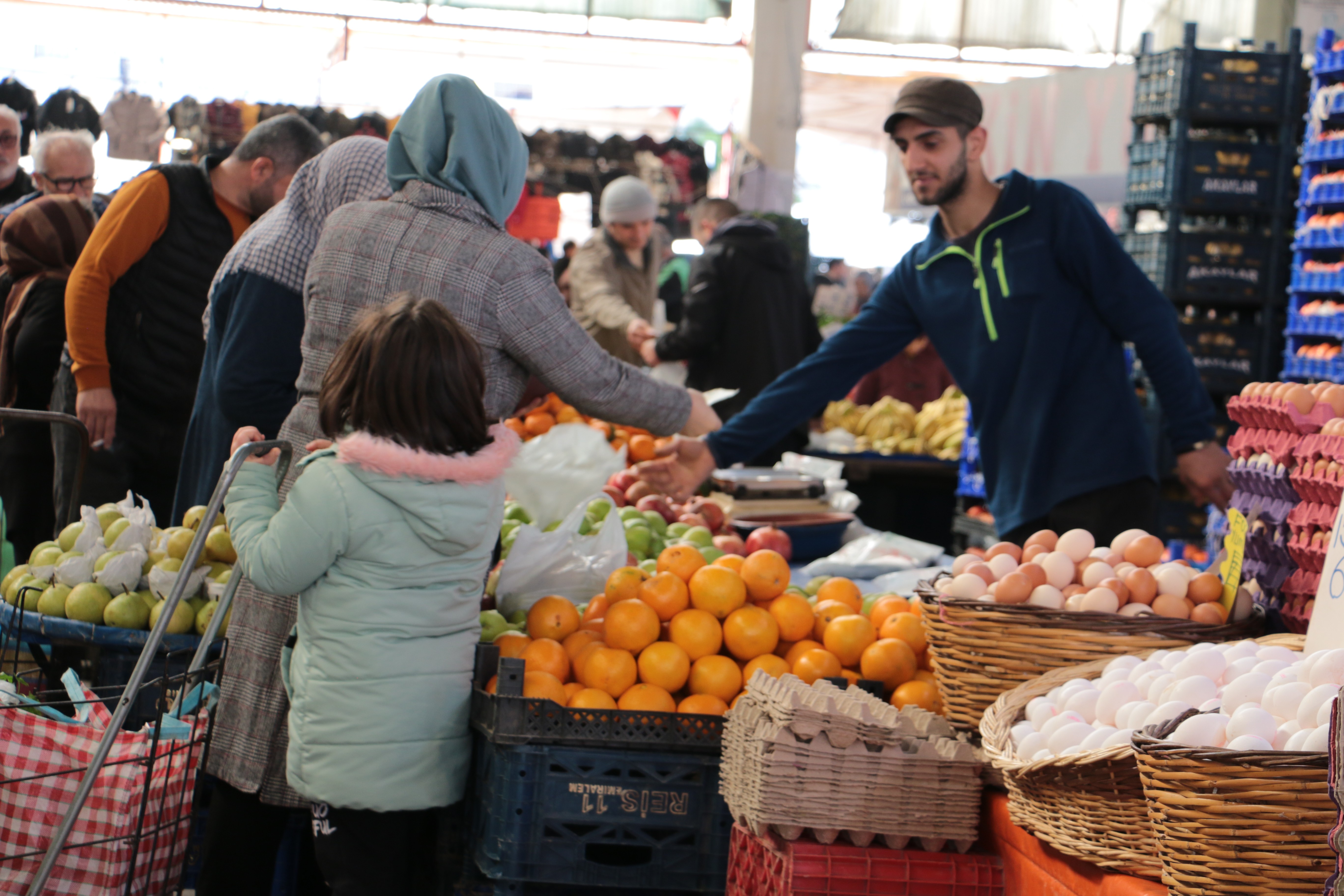 Yıllık enflasyon TÜİK’e göre yüzde 69.80, ENAG’a göre yüzde 124,35 oldu