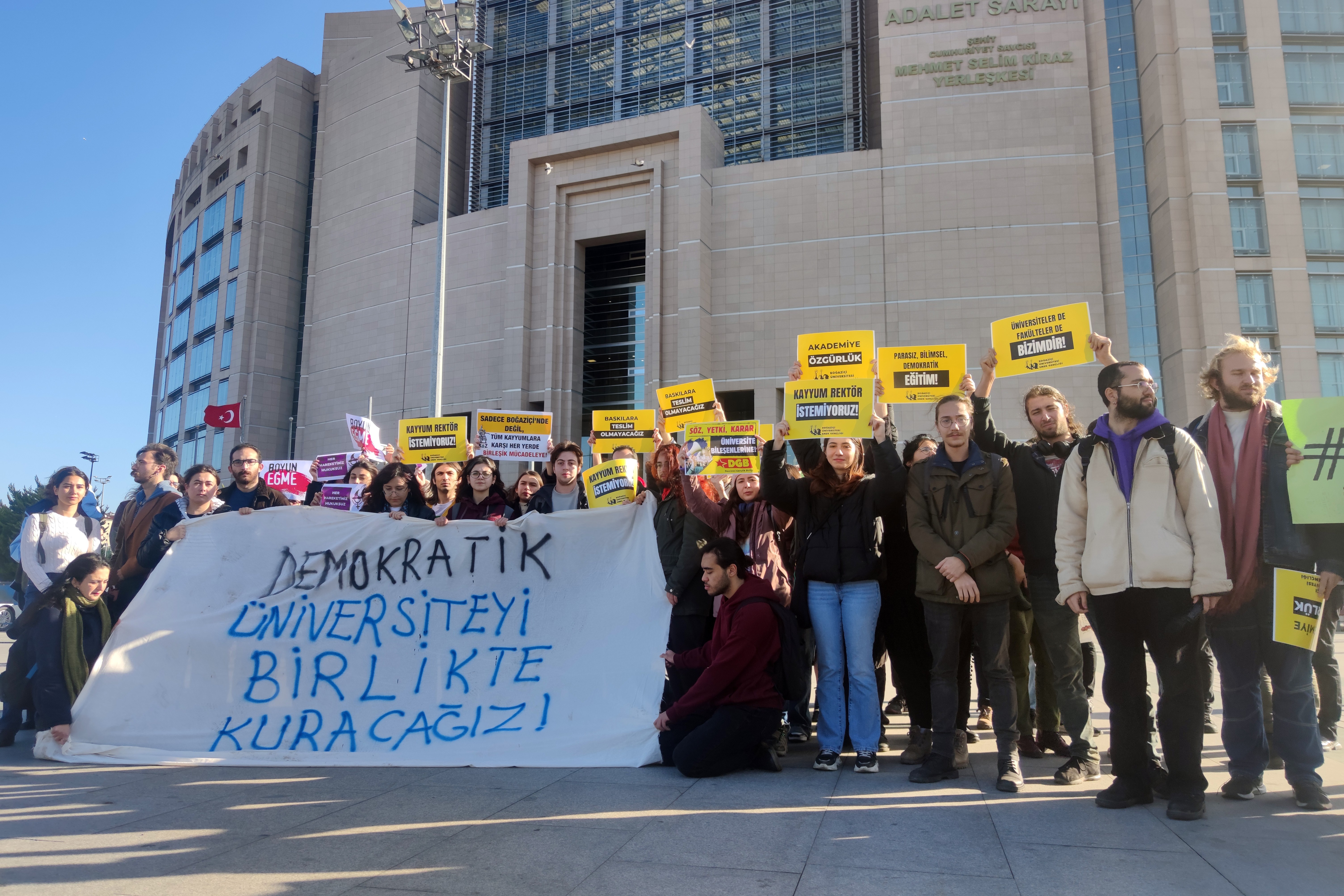 Boğaziçi’de yeniden yankılanan direnişin sesi