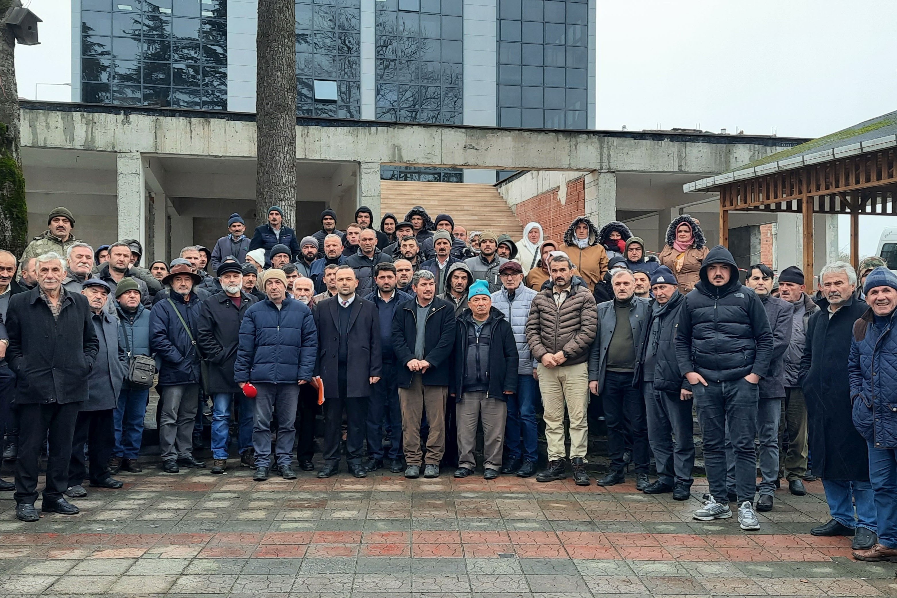 Ordu Çaybaşı'da  çöp tesisi hukuksuzca kirlilik saçmaya devam ediyor