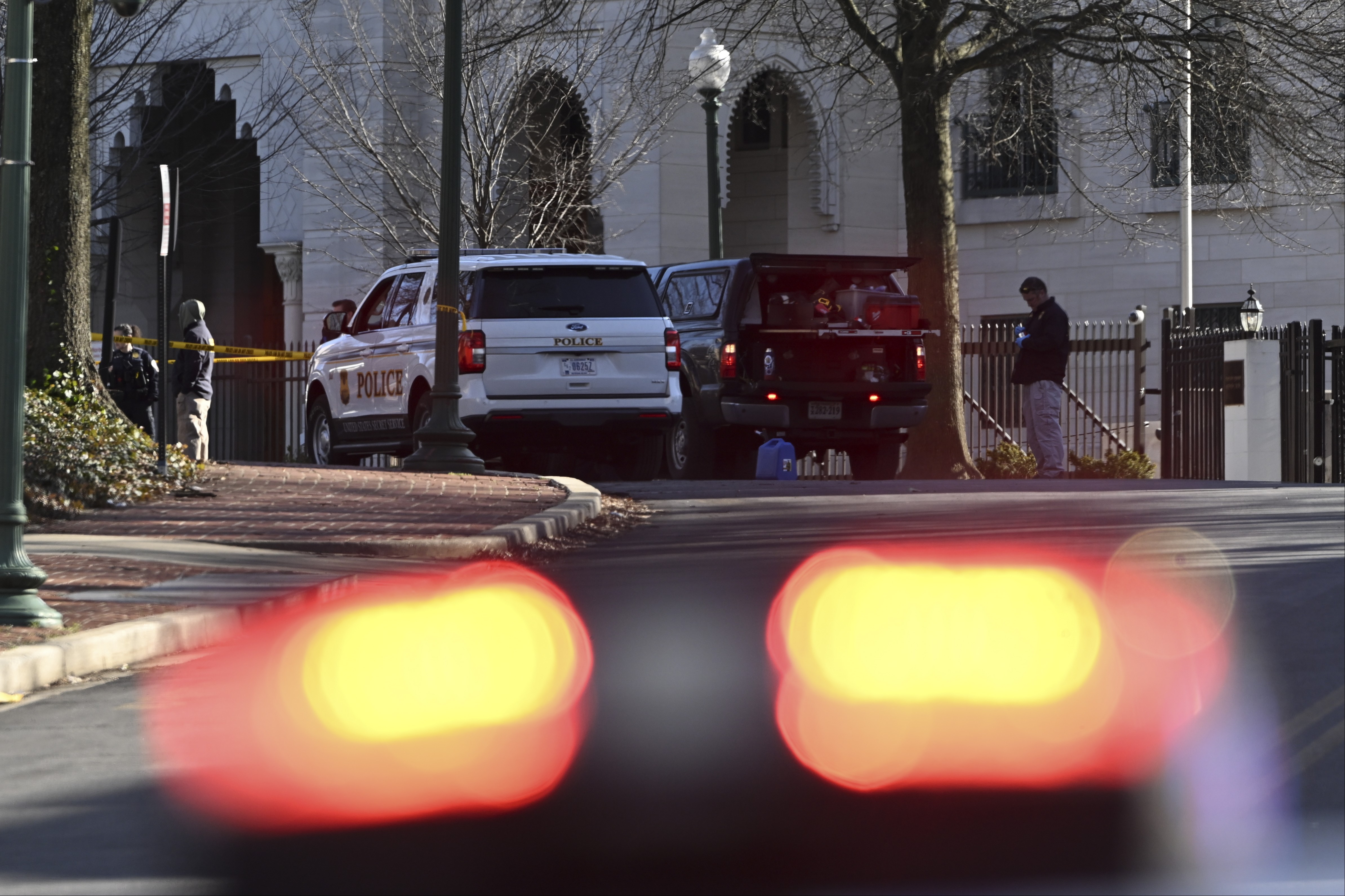 İsrail'in Washington Büyükelçiliği önünde kendini yakan ABD askeri öldü