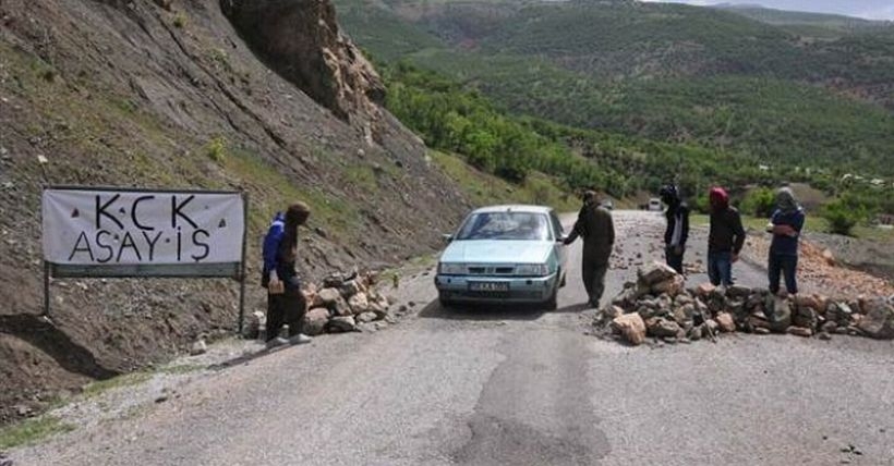 Bingöl karayolunda bir polis kaçırıldı