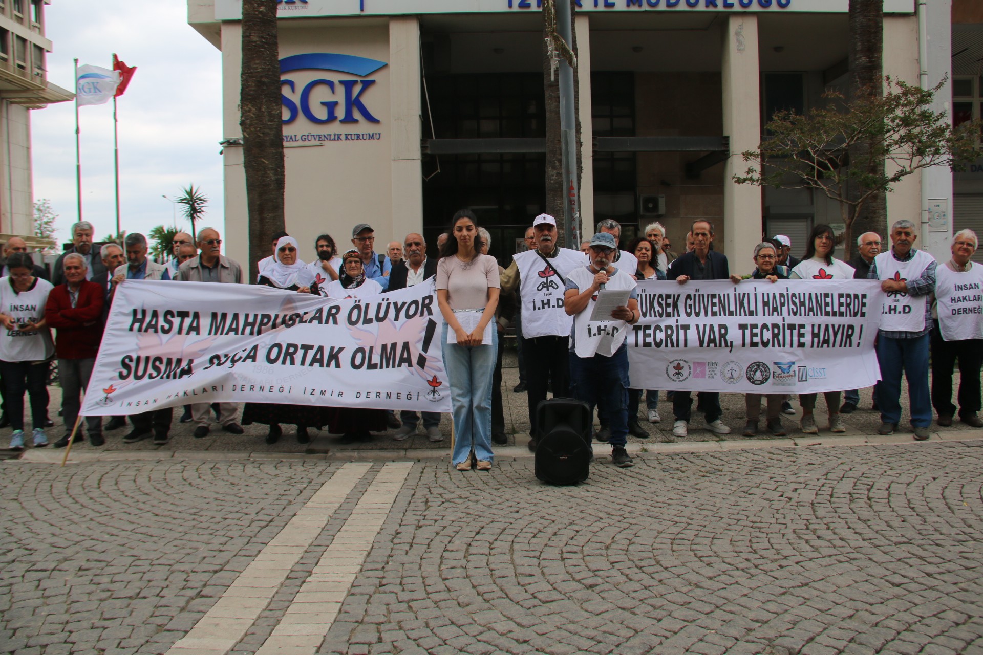 3 kentte ağır hasta tutsakların tahliyesi için çağrı