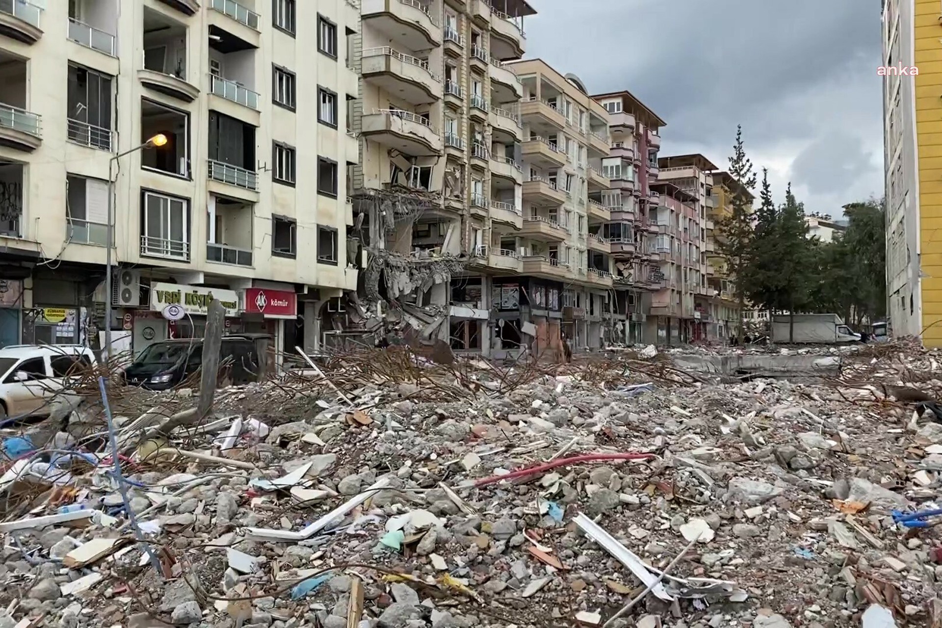 Hatay'da 16 kişinin öldüğü Derya Apartmanı'nda tutuklu tek sanık da tahliye edildi