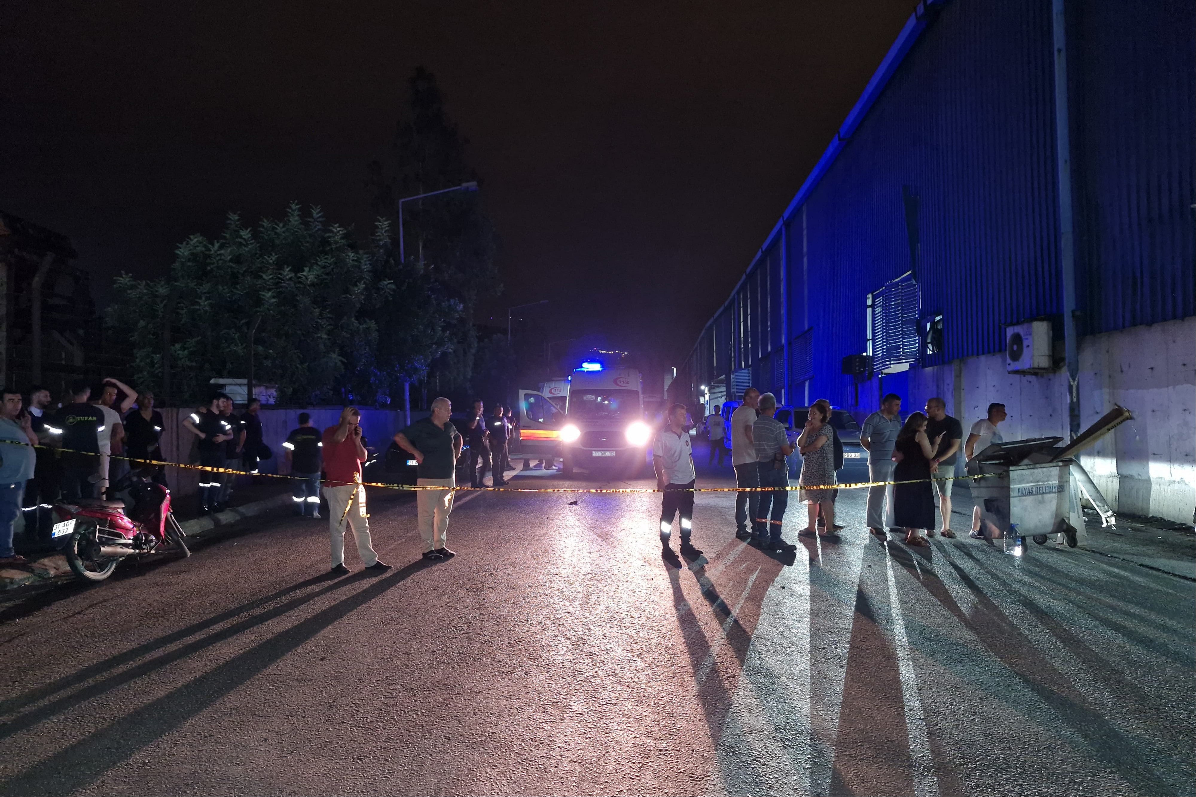 Hatay'da fabrikada çıkan yangın söndürüldü