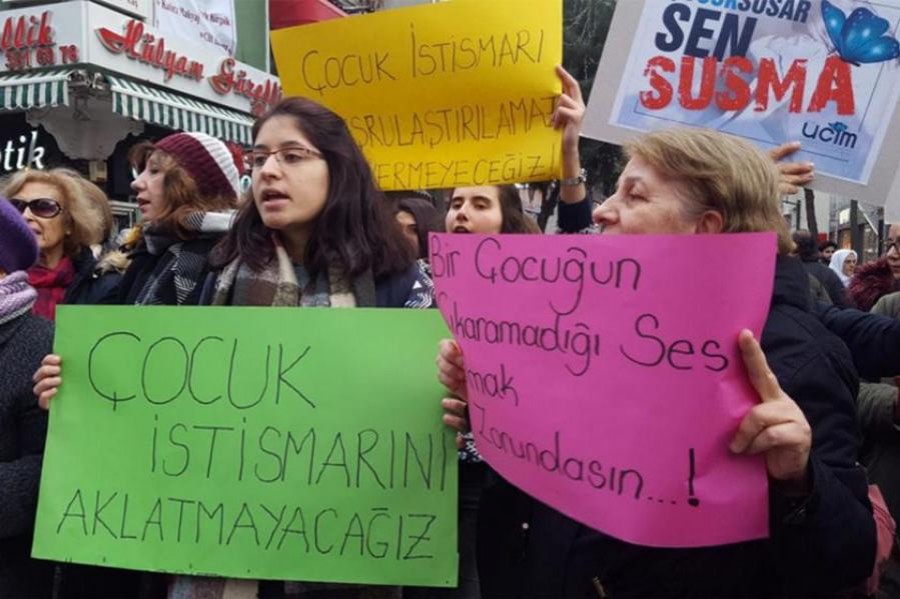 Taciz sanığına verilen ‘ödül’ gibi cezaya tepki: Bu çocukları kim koruyacak?