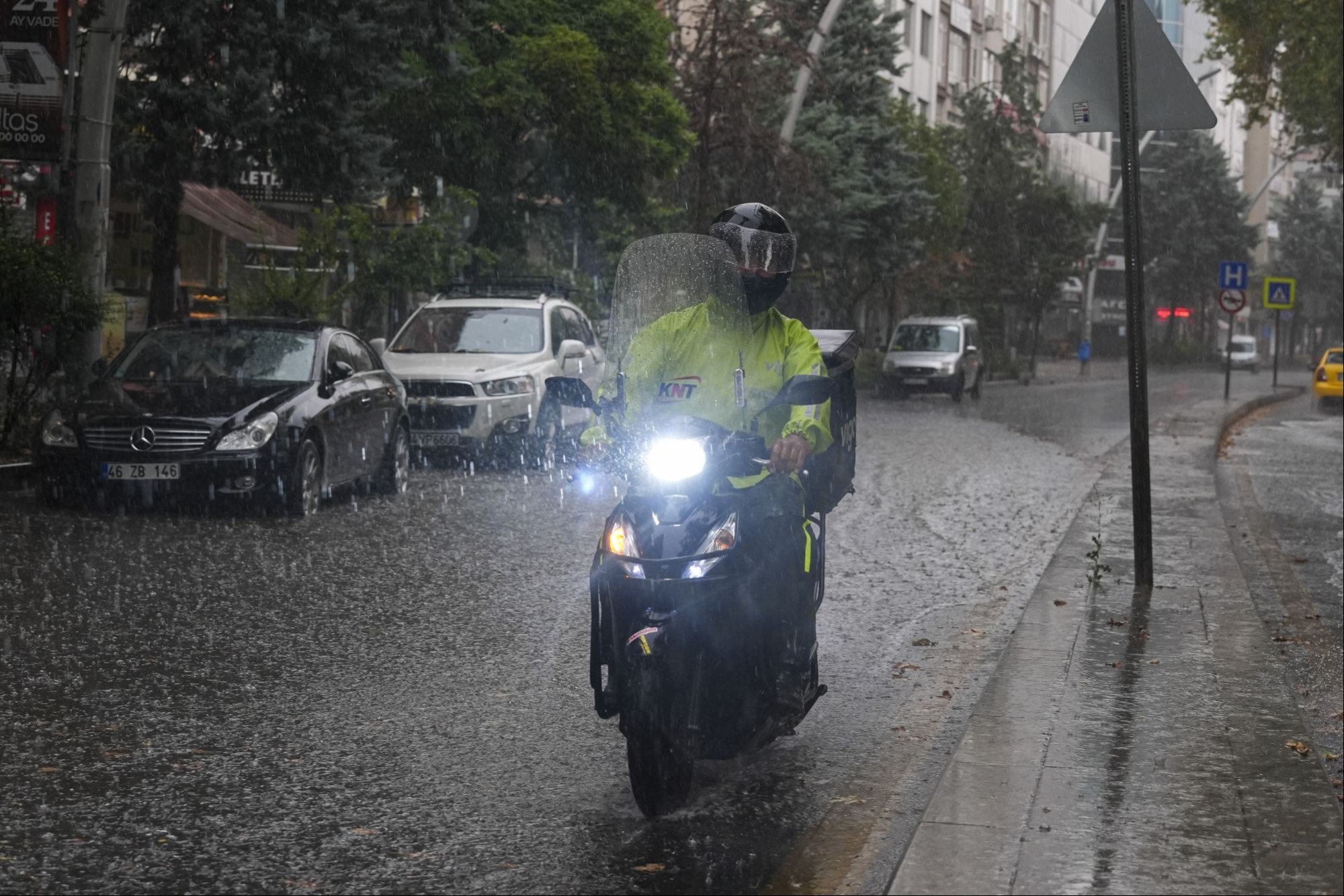 Meteorolojiden çok sayıda kent için kuvvetli yağış uyarısı