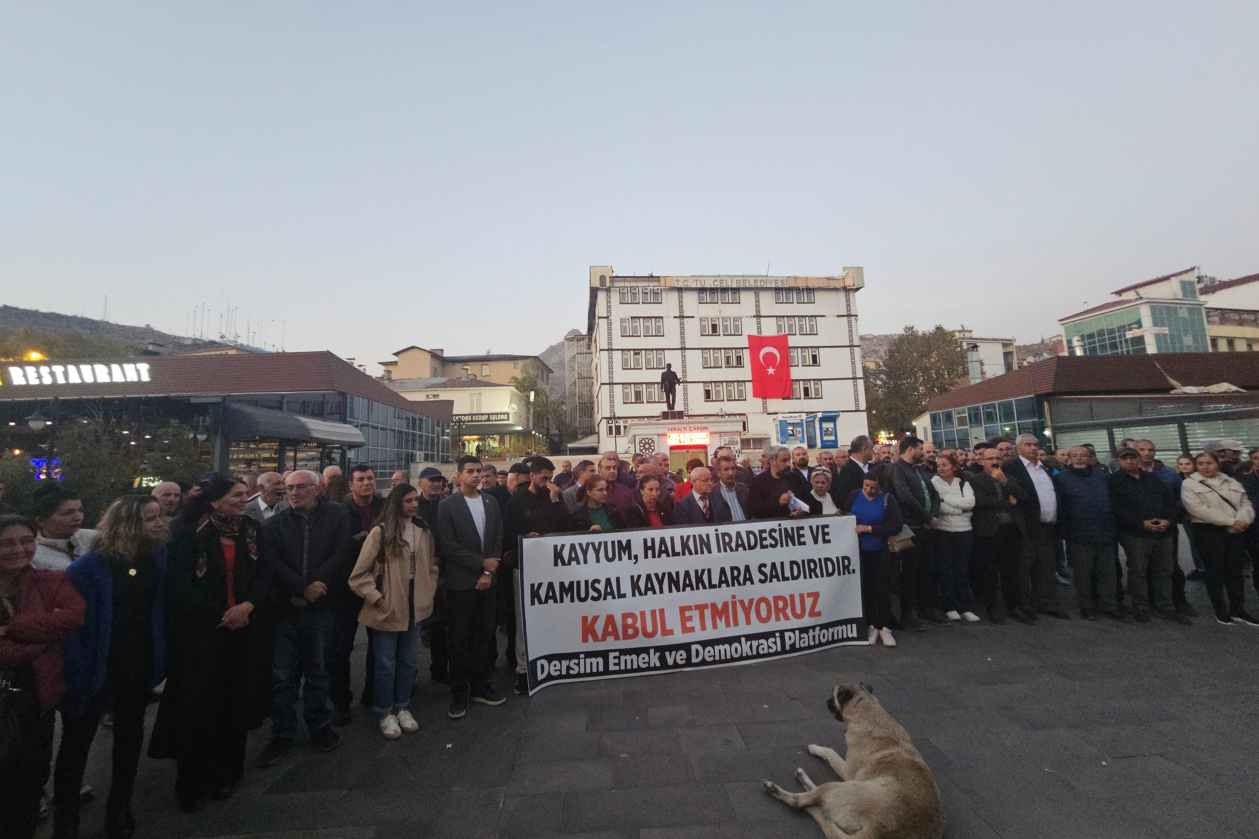 Dersim Esenyurt belediyesine kayyum atanması  protesto edildi 