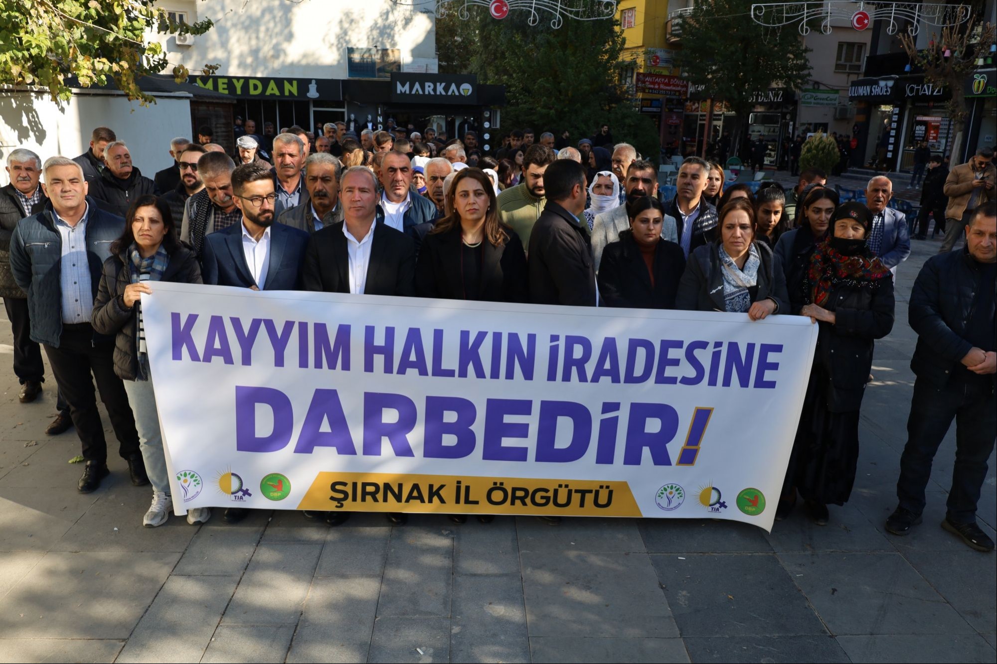 Şırnak'ta yapılan kayyım protestosu.