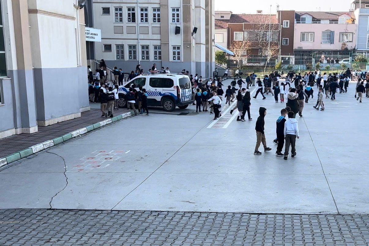 Bursa’da yedikleri yiyeceklerden zehirlenen 13 öğrenci hastaneye kaldırıldı