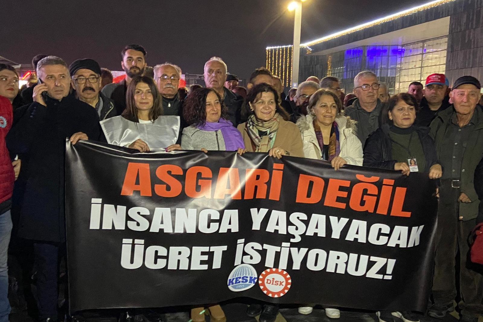 Asgari ücret zammı Bursa'da protesto edildi: Sefalet artışını kabul etmiyoruz!