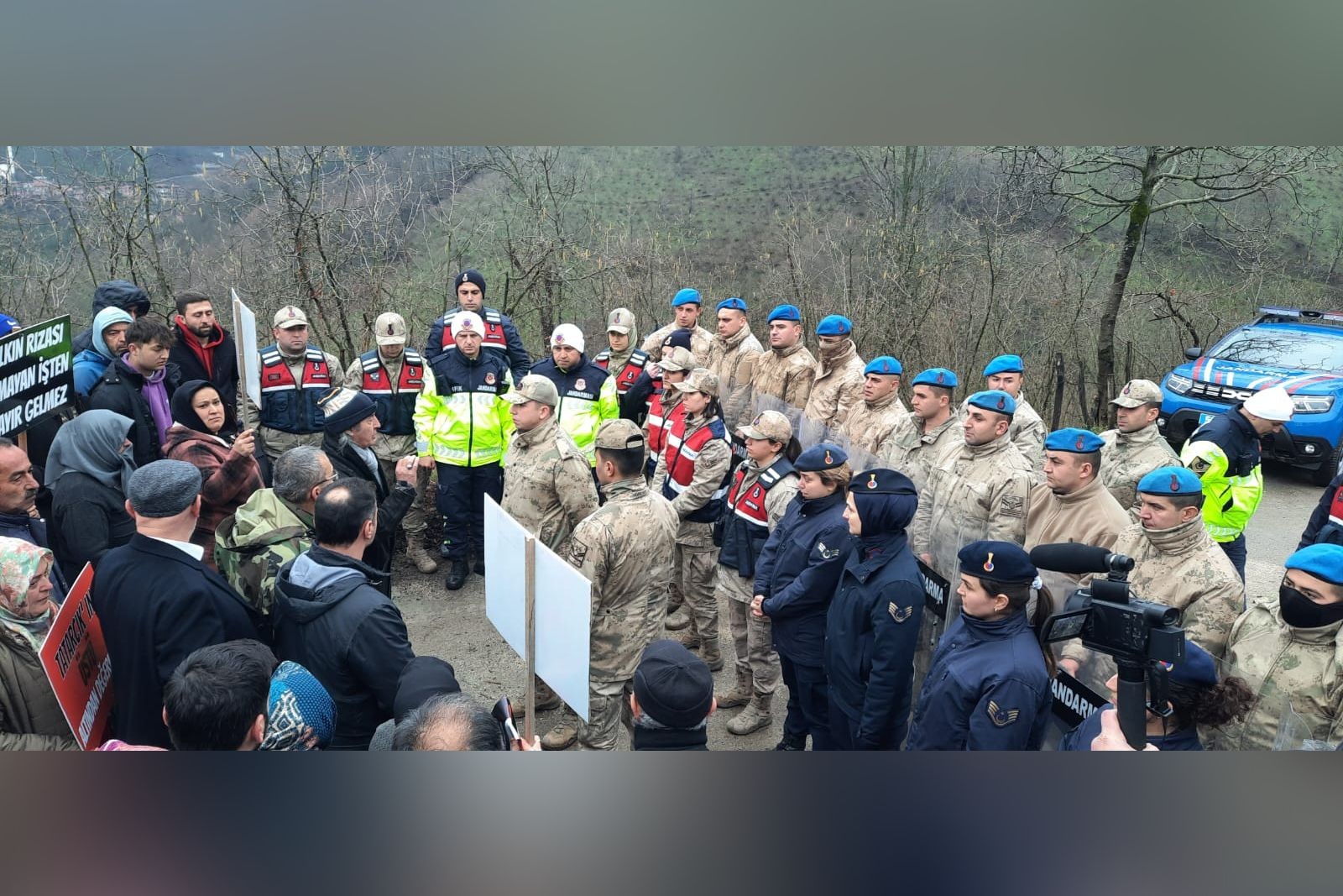 Ordu'da yeni maden sondajına tepki gösteren yöre halkı.