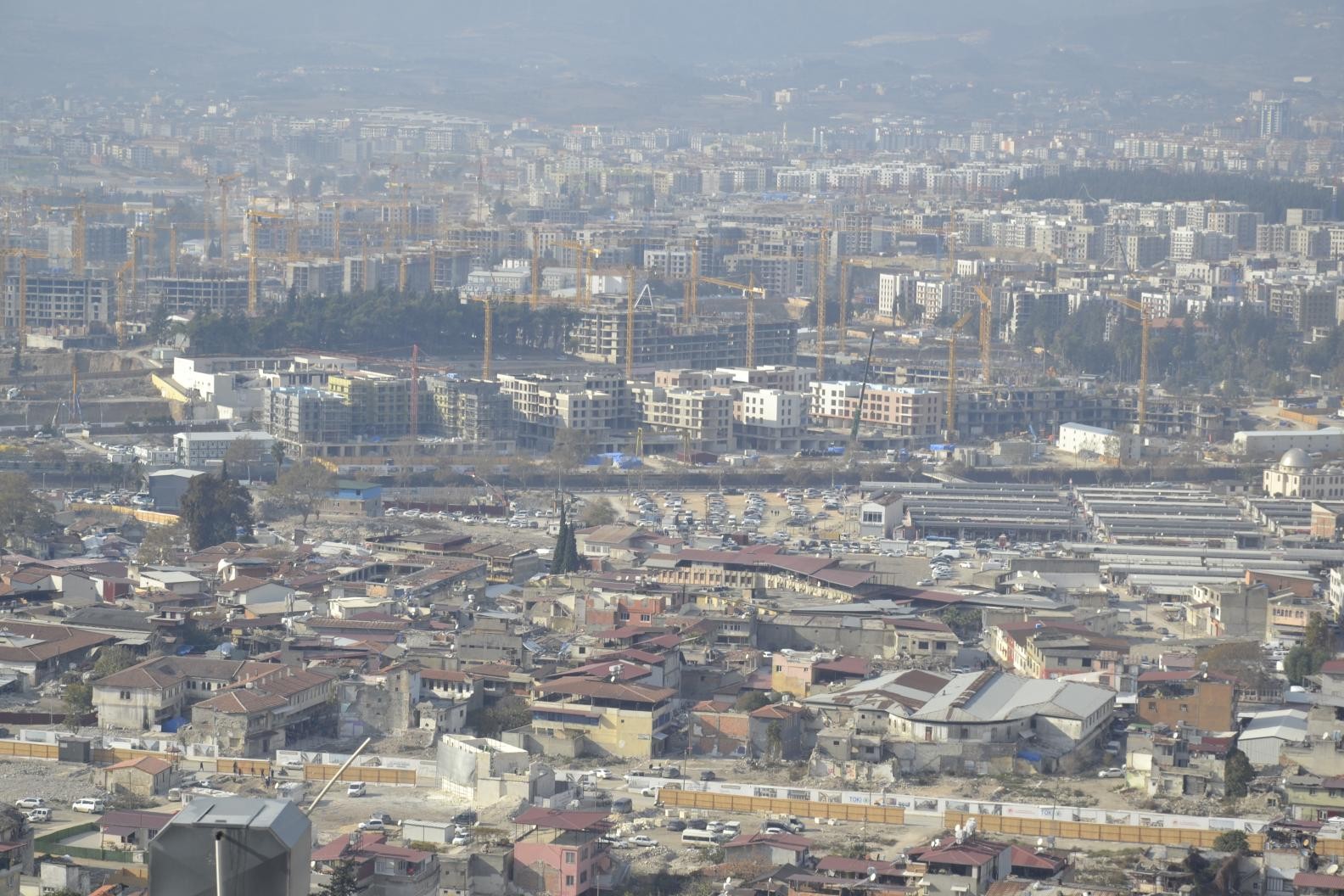 Samandağ’da depremin 2. yılı: Barınma sorunu hâlâ çözülmedi