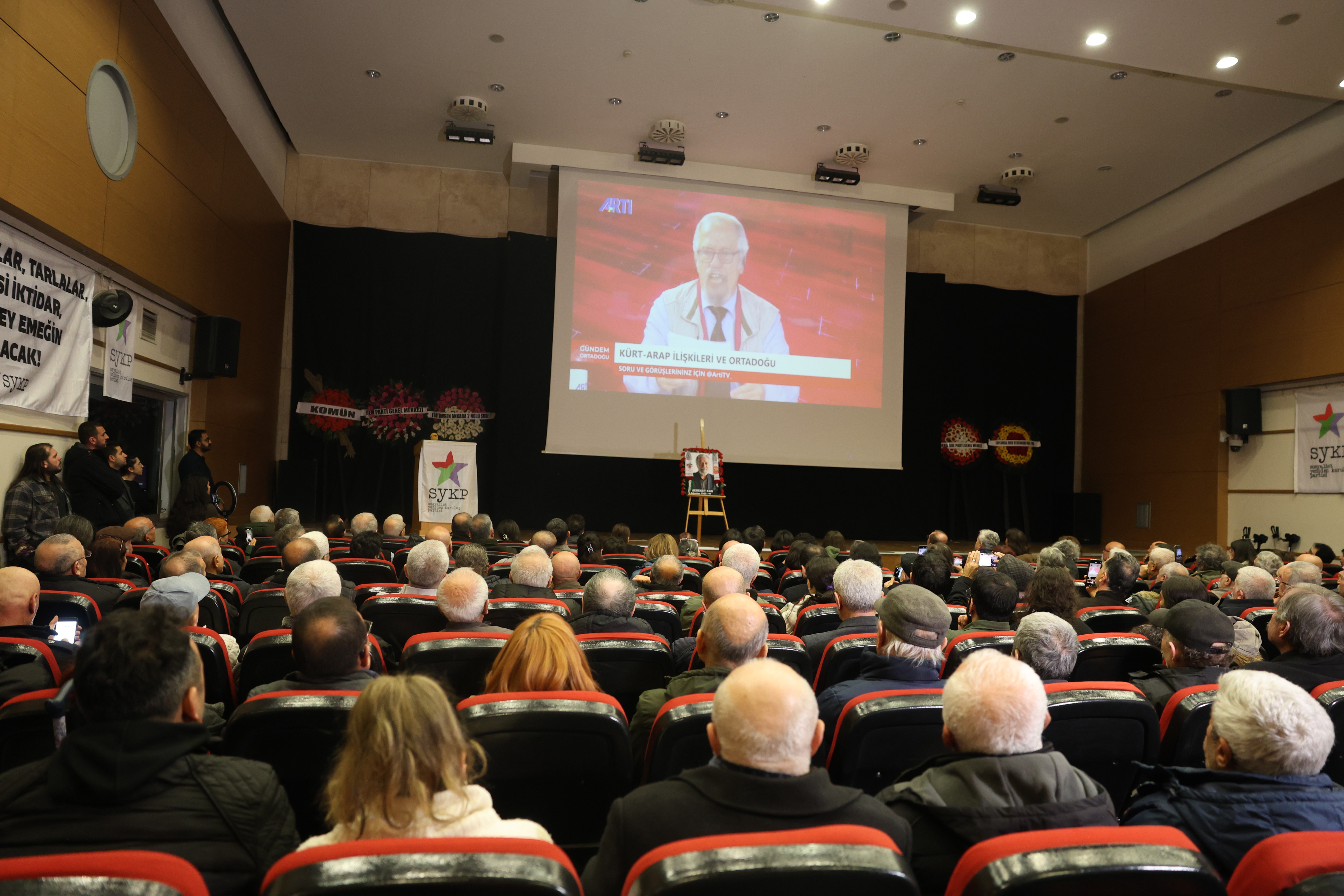 Yaşamını yitiren siyasetçi-yazar Bereket Kar törenle memleketi Antakya’ya uğurlandı