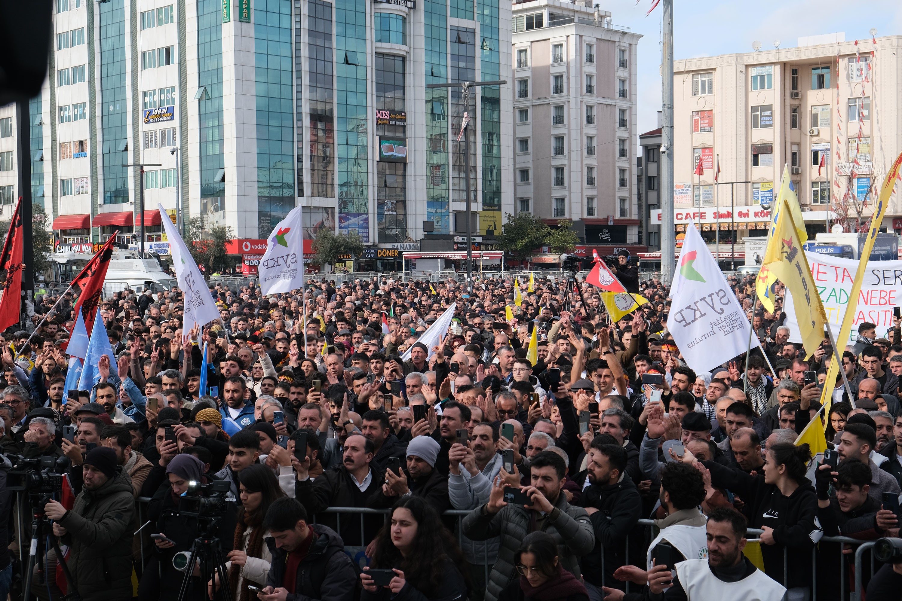 DEM Parti'den İstanbul’da 'Özgürlük için barış' mitingi