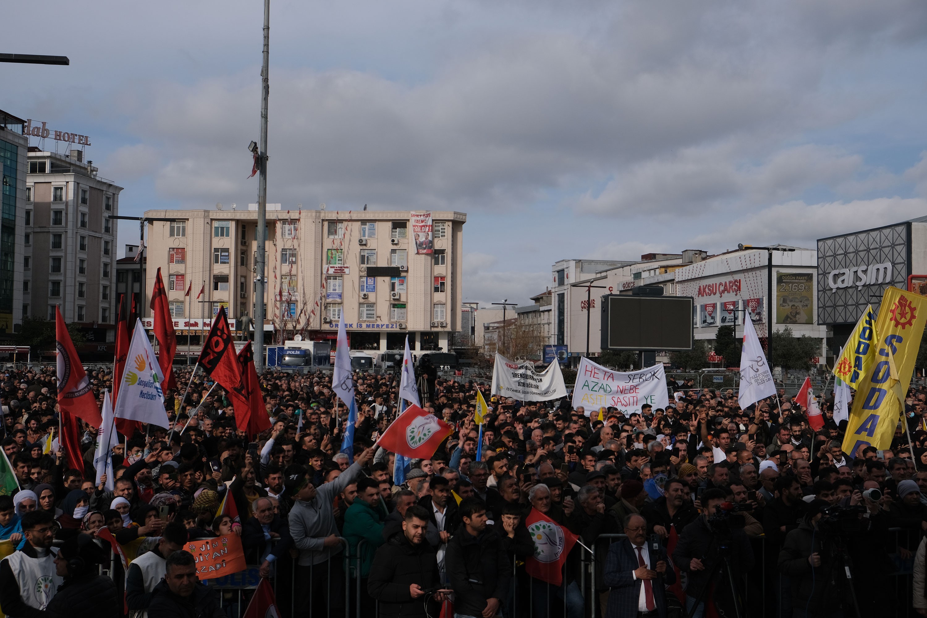 DEM Parti'den İstanbul’da 'Özgürlük için barış' mitingi