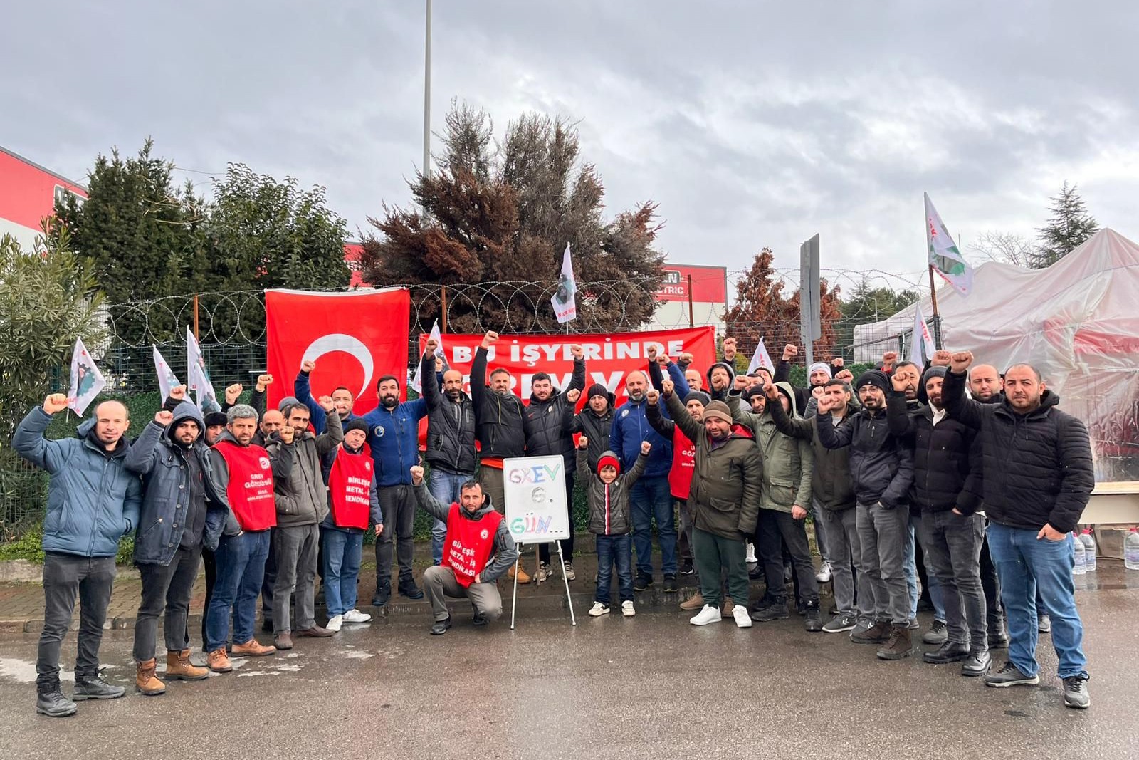 Kaynak Tekniği ve Green Transfo'da grevler sürüyor