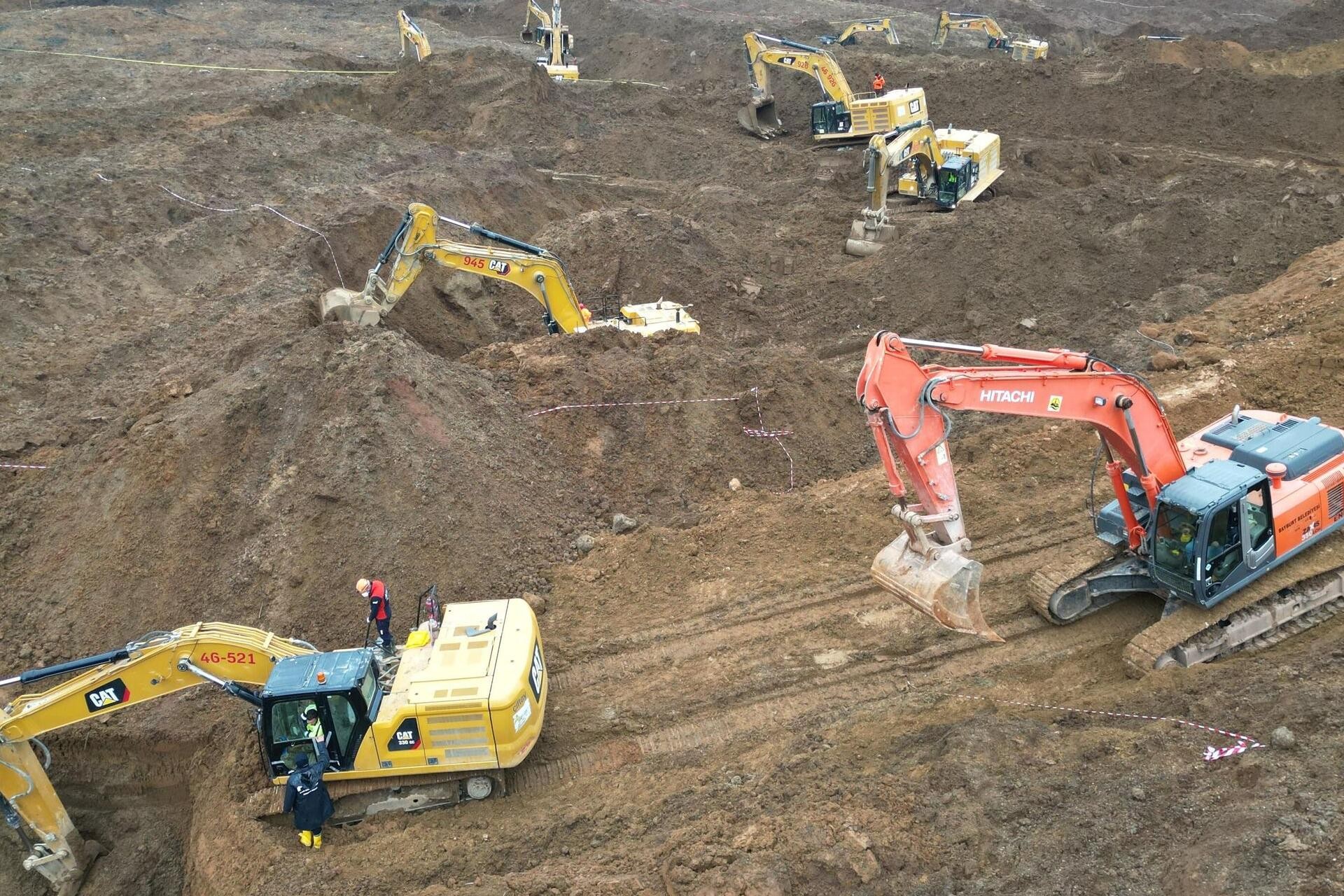 Mahkeme kararları  maden, enerji ve inşaat şirketlerini durdurmadı