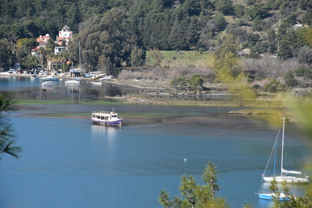 Marmaris ve Fethiye'de deniz suyu çekildi: Nedeni gel-git, fırtına, rüzgar