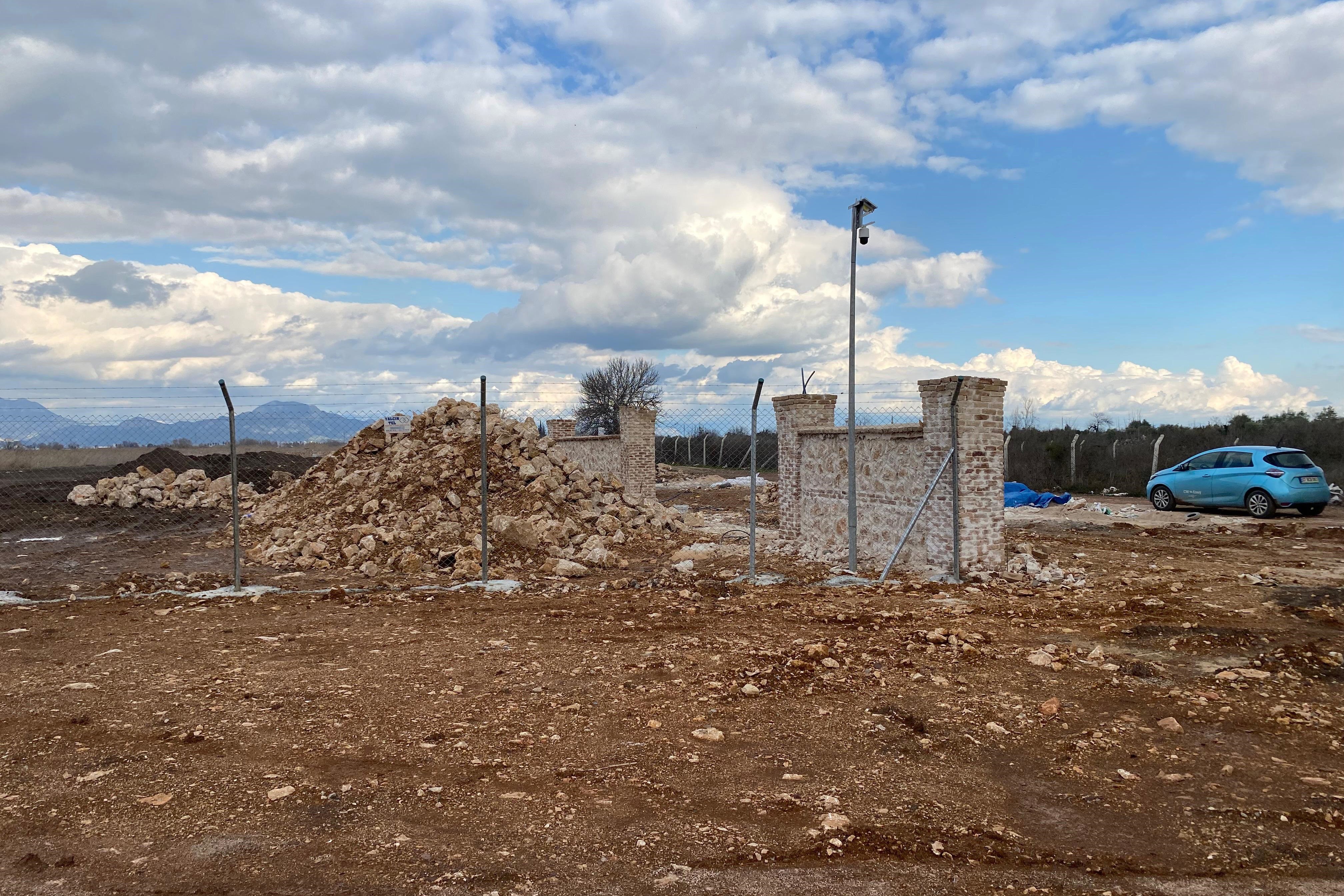 Antalya’da koruma altındaki sit alanı Kırkgöz göleti