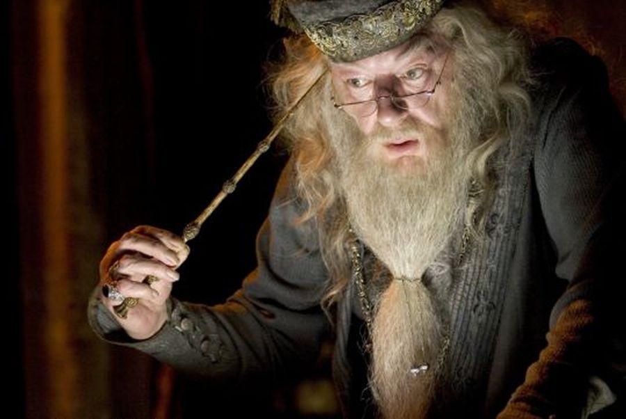 Harry Potter dizisinde ‘Dumbledore’u canlandıracak isim belli oldu