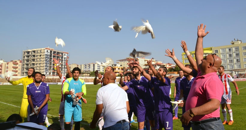 Barış güvercini uçuran Batman Petrolspor, disipline sevk edildi