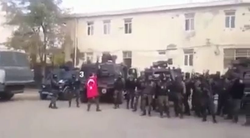 İdil'de özel harekatçılardan tekbirli 'kutlama'