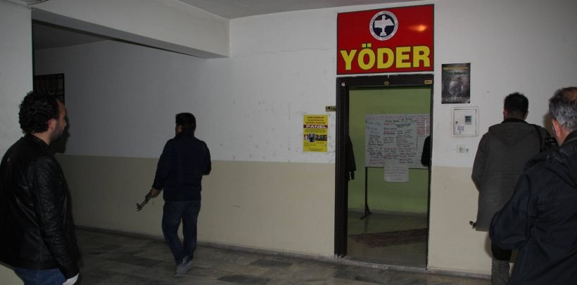 Van'da DBP ve YÖDER'e 'yasaklı kitap' baskını: 5 gözaltı