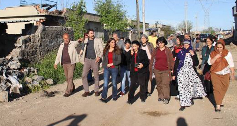 Cizre, İdil ve yıkılan ilçelerimizle dayanışmayı yükseltelim