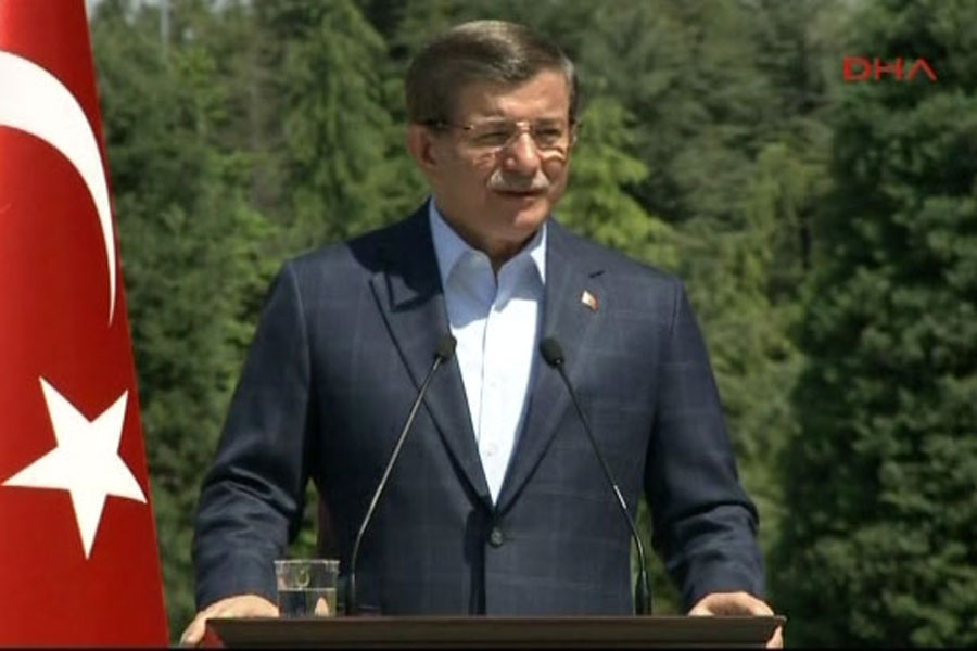 Davutoğlu 'MKYK'ya yetki devri' sorusuna cevap vermedi!