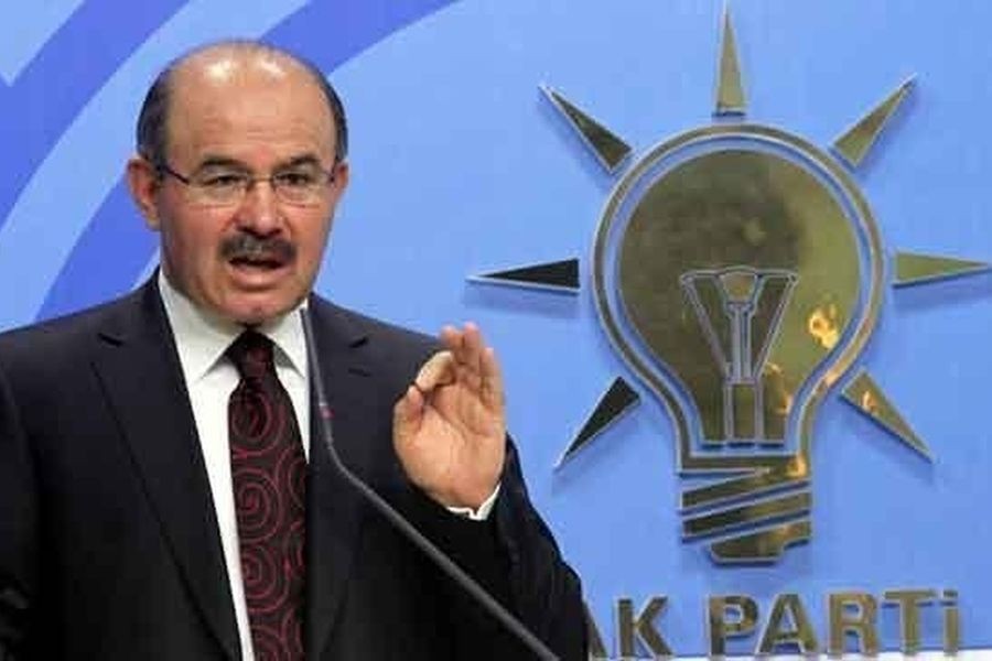 Çelik: Davutoğlu arkadaşlarının tasfiyesini izlemişti