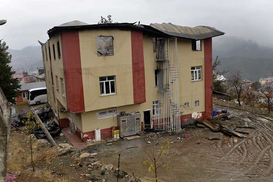 Aladağ’da hâlâ okul yok, öğretmen yok, yol yok, adalet yok