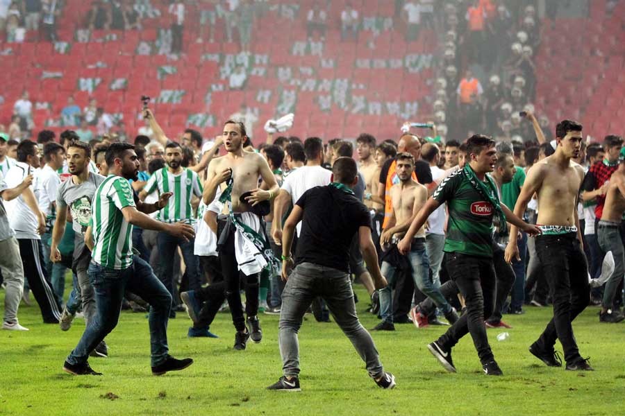 AKP’den Atiker Konyaspor’a verilen 5 maç cezaya tepki