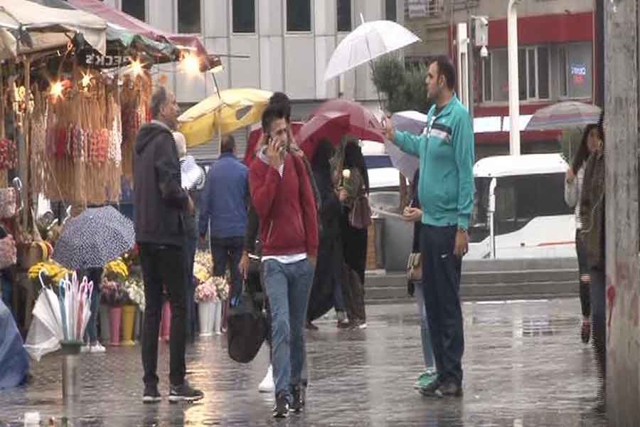 İstanbul'da hava sıcaklığı 15 derece birden düştü