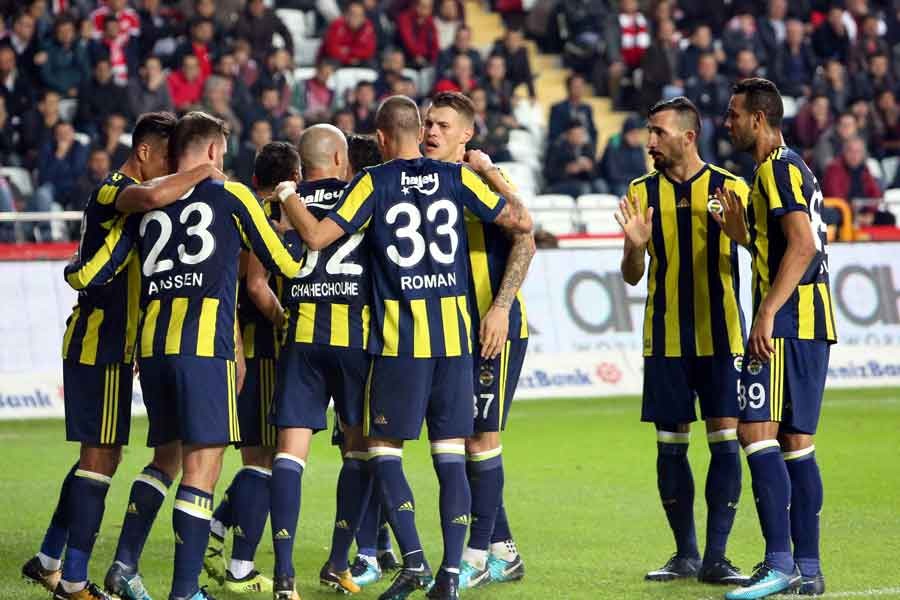 Fenerbahçe, Antalya'dan mutlu dönüyor